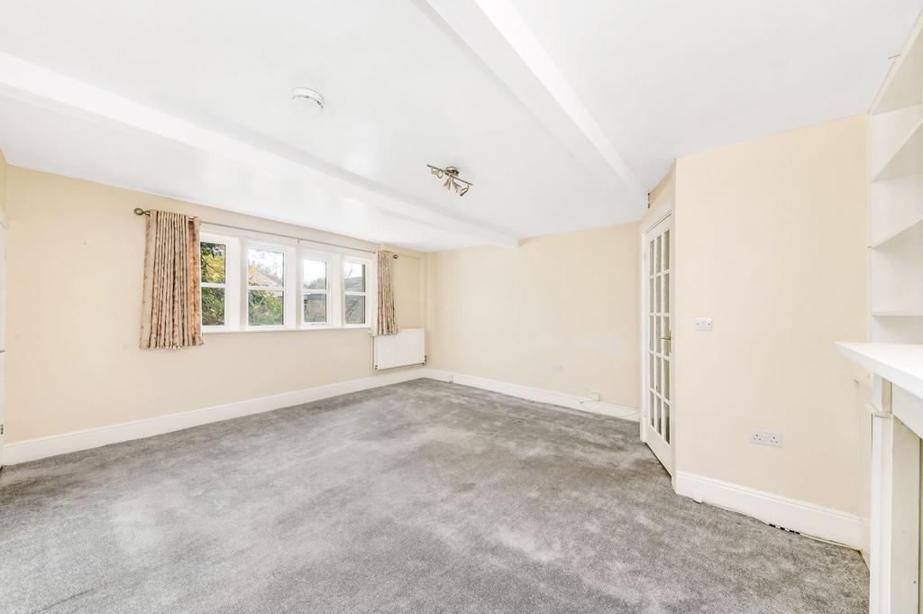 Living/dining room