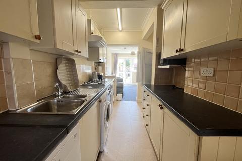 5 bedroom house to rent, Cardigan Road, ,