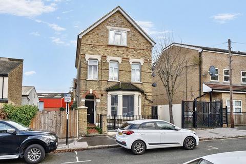 undefined, Borough Hill, Waddon, Croydon, CR0