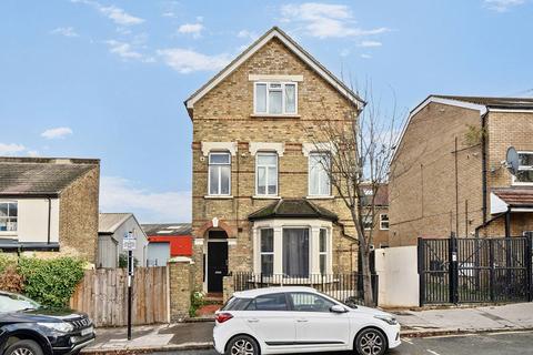undefined, Borough Hill, Waddon, Croydon, CR0