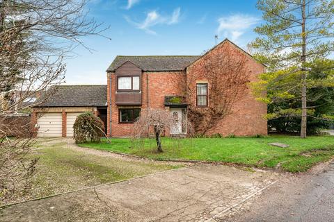 4 bedroom detached house for sale, Ludgershall Road, Ludgershall, OX25