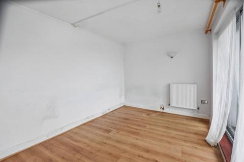 2 bedroom flat for sale, 248 Tideslea Path, Thamesmead, London, SE28 0NH