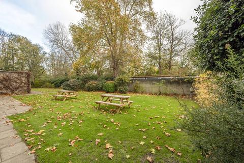 2 bedroom flat for sale, Carlton Drive, East Putney, London, SW15
