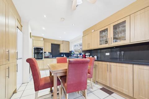 undefined, Broom Close, Calcot, Reading, RG31