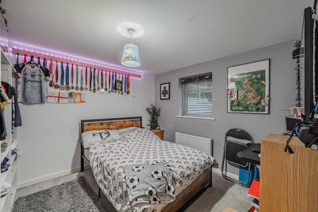 14 Poppyfield Ave-13.jpg