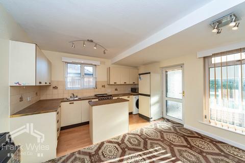 3 bedroom semi-detached bungalow to rent, Highbury Road East, Lytham St. Annes, Lancashire