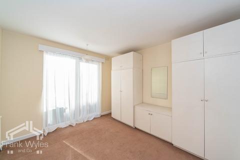 3 bedroom semi-detached bungalow to rent, Highbury Road East, Lytham St. Annes, Lancashire