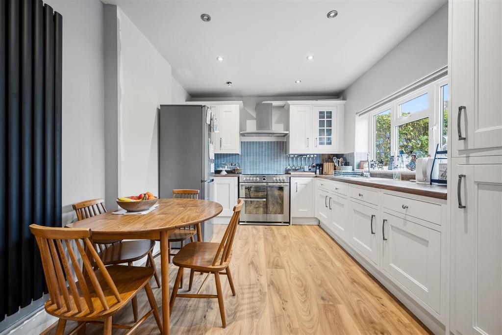 Dining Kitchen.jpg