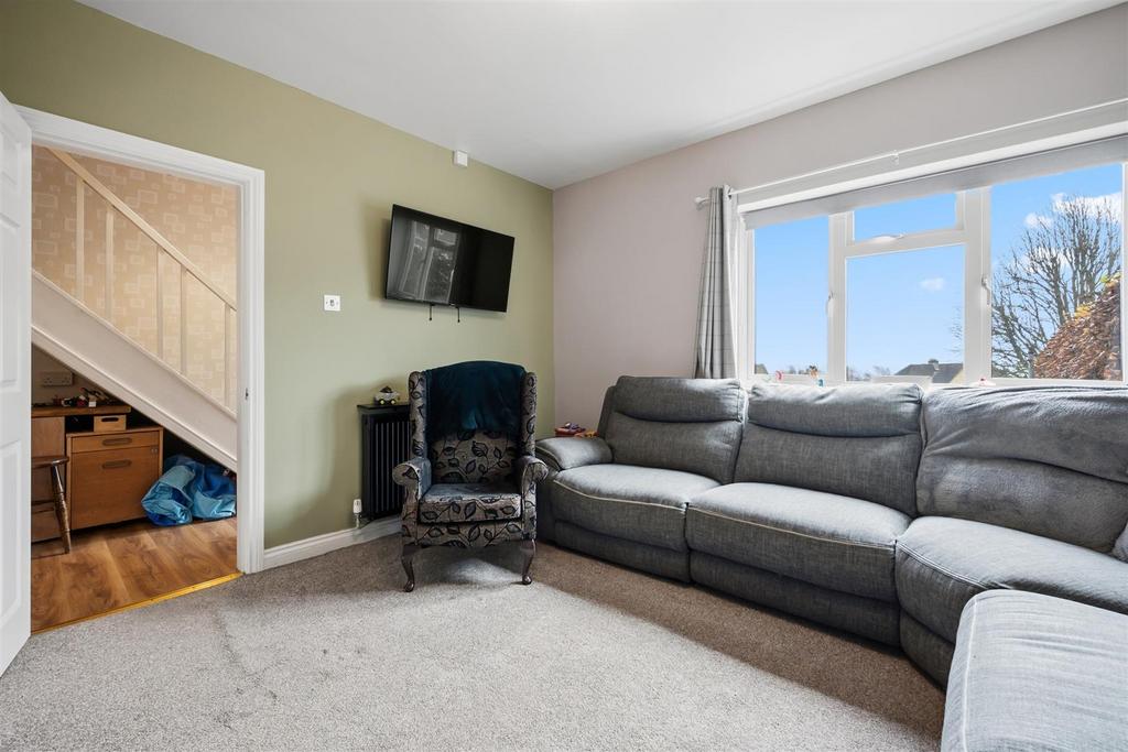 Sitting Room to window.jpg