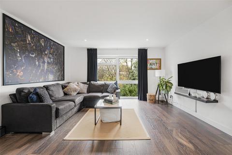 undefined, Worcester Road, Sutton