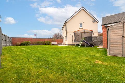 3 bedroom detached house for sale, Mitchell Close, Leicester LE9