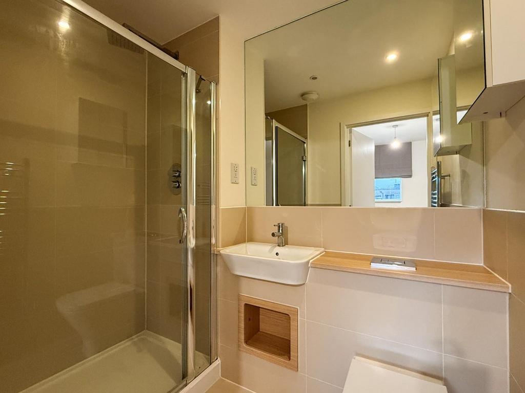 Bedroom 2 Ensuite