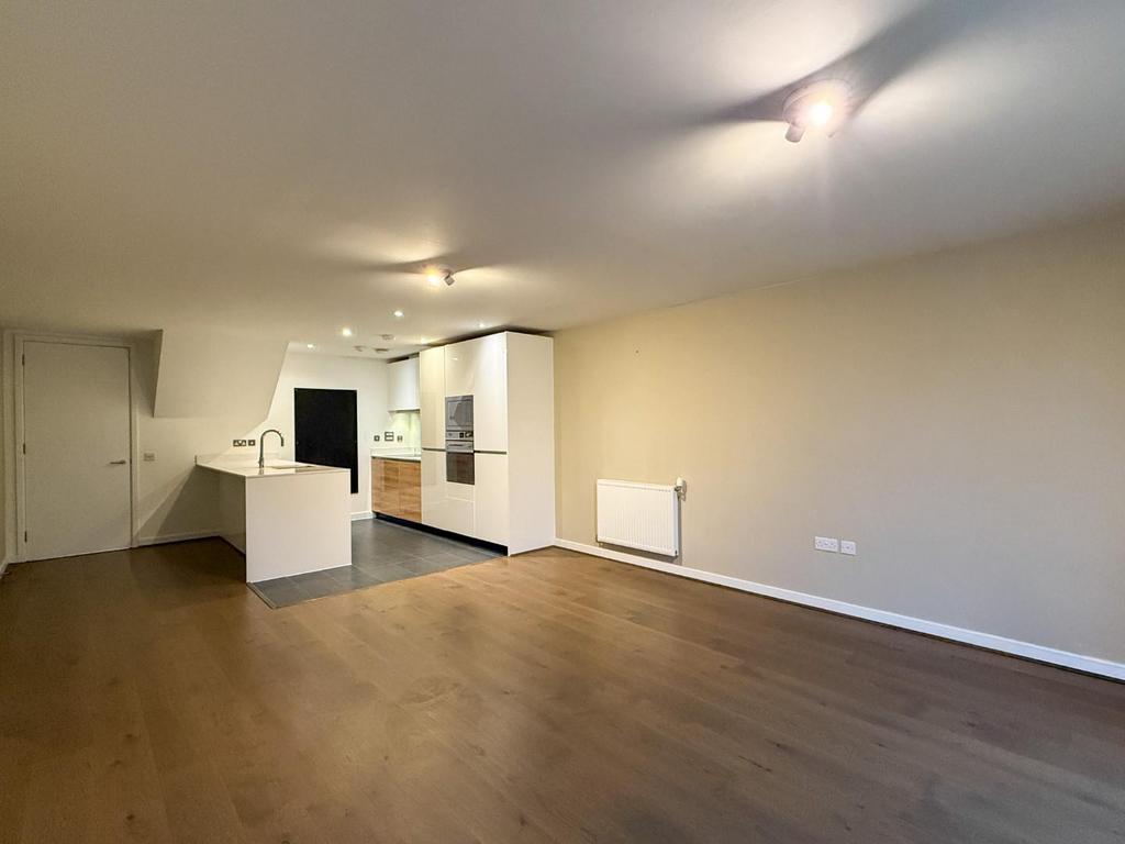 Dining to Kitchen