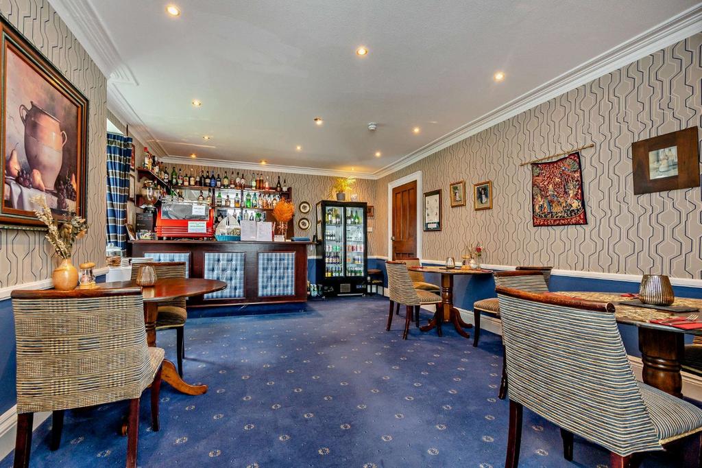 Lounge Bar