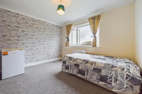 3 bedroom terraced house for sale, Forest Road, Colchester