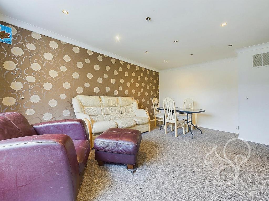 CAM01254 G0-PR0220-STILL003.jpg
