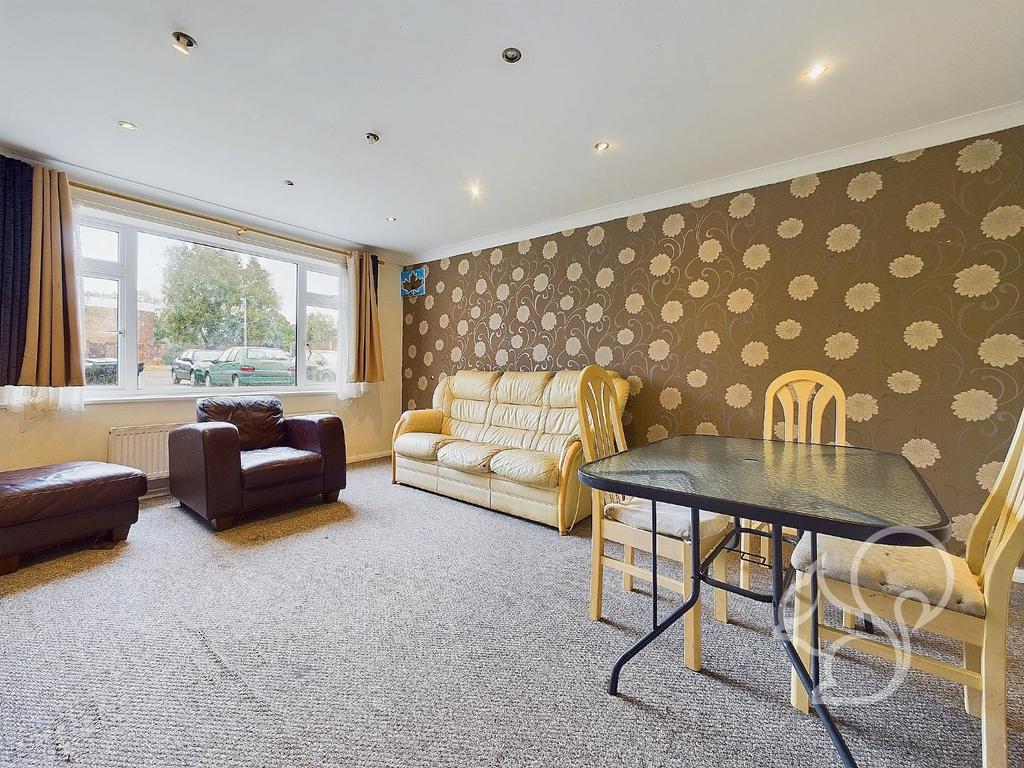 CAM01254 G0-PR0220-STILL001.jpg