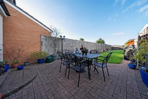 4 bedroom semi-detached house for sale, Devonshire Avenue, Dartford, DA1