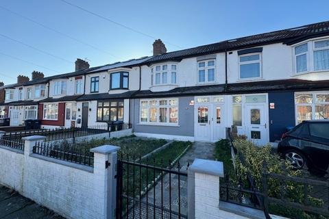 Northfield Road, Ponders End, EN3