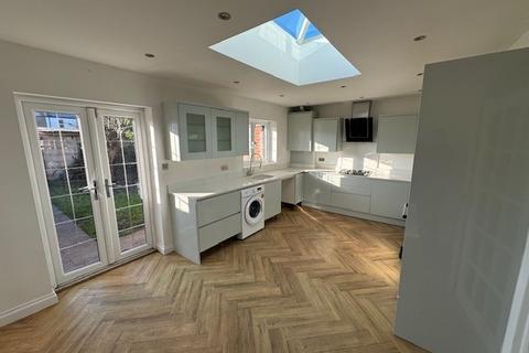 undefined, Northfield Road, Ponders End, EN3