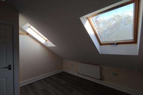 3 bedroom end of terrace house for sale, 9A Ross Close, Northolt, Middlesex, UB5 4GZ