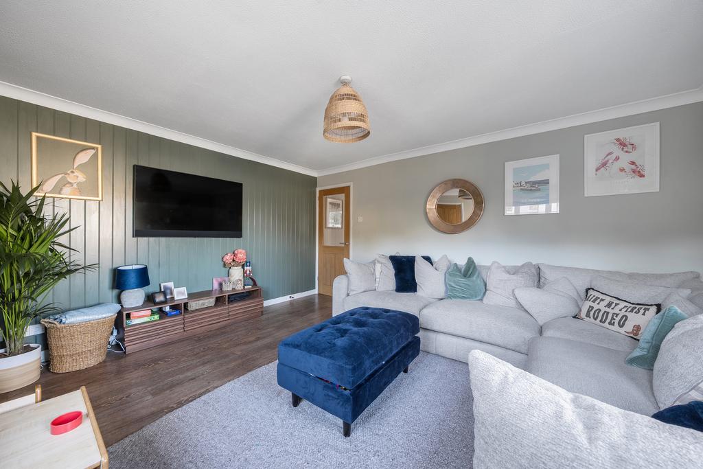 1-691f3bb499fad-1383688-8-691df75038cbc-1