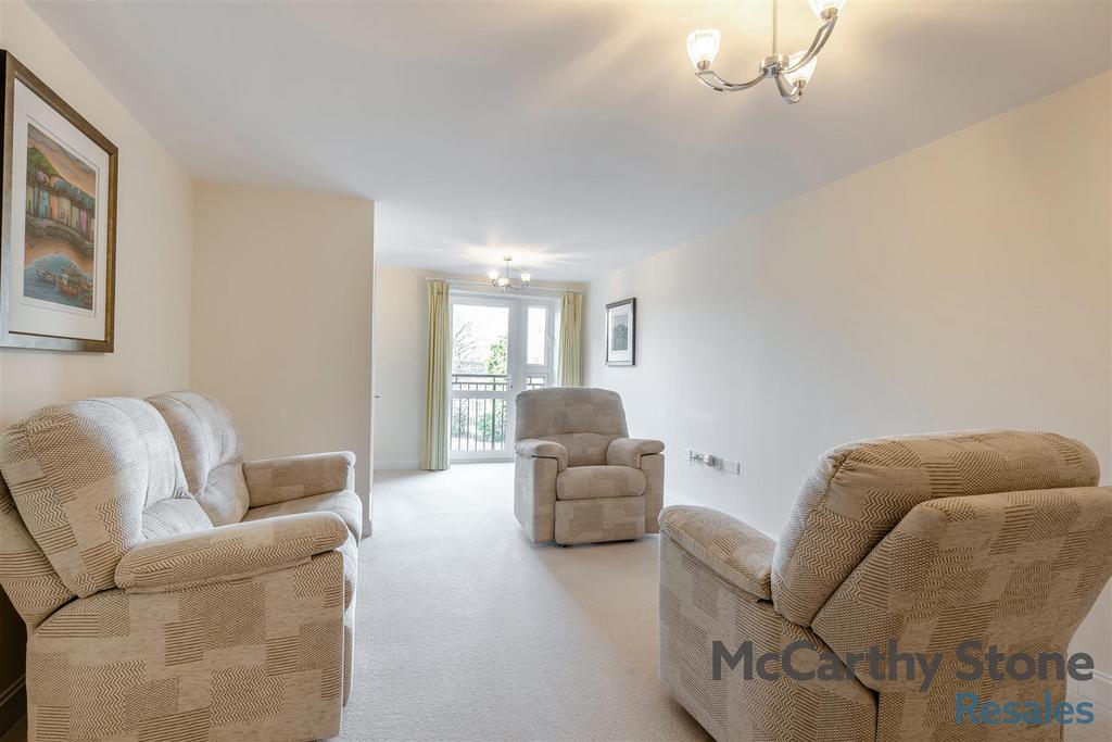 8671238-interior04.jpg