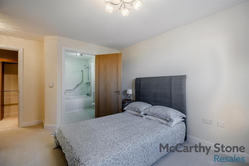 8671238-interior19.jpg