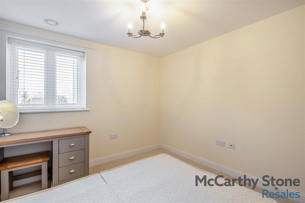 8671238-interior16.jpg