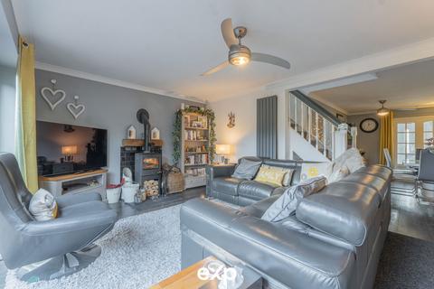 3 bedroom semi-detached house for sale, Wishaw Close, Solihull B90