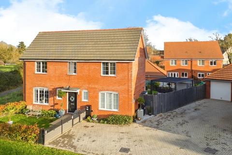 4 bedroom detached house for sale, Shipridge Drive, Spencers Wood, Reading, Berkshire, RG7