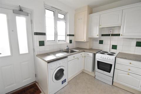 2 bedroom apartment to rent, Glenbuck Road, Surbiton