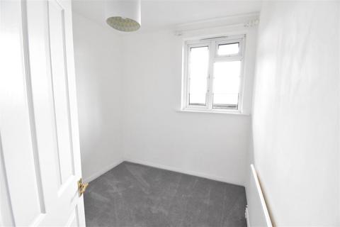 2 bedroom apartment to rent, Glenbuck Road, Surbiton