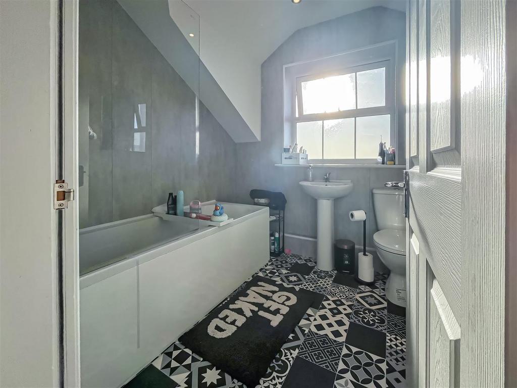 11 Primrose Road (1 of 24).jpg