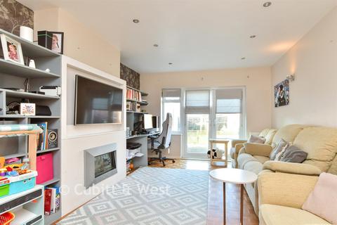 4 bedroom semi-detached house for sale, Hoddern Avenue, Peacehaven BN10