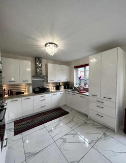 4 bedroom detached house for sale, Counthill Road, Oldham, OL4