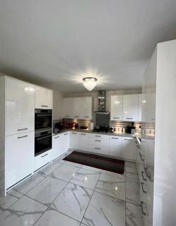 4 bedroom detached house for sale, Counthill Road, Oldham, OL4