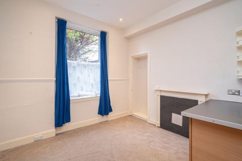 2 bedroom ground floor flat for sale, 23a Market Street, Musselburgh, EH21 6PS