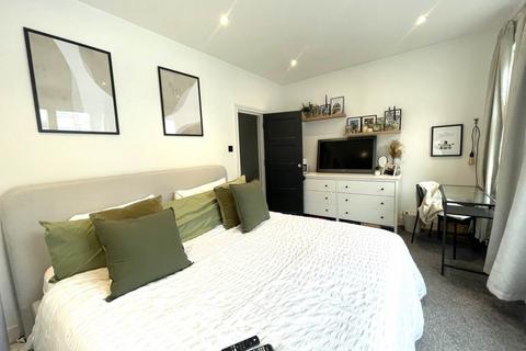 1 bedroom flat to rent, Milner Road, Brighton, East Sussex