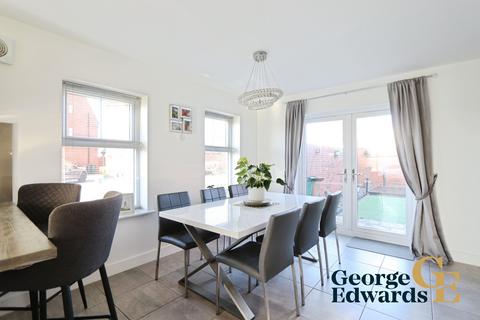 undefined, Fernlea Drive, Linton, Swadlincote, DE12 6QR.