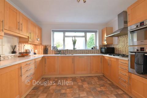 4 bedroom detached house for sale, Prince Edward Road, Billericay, Essex