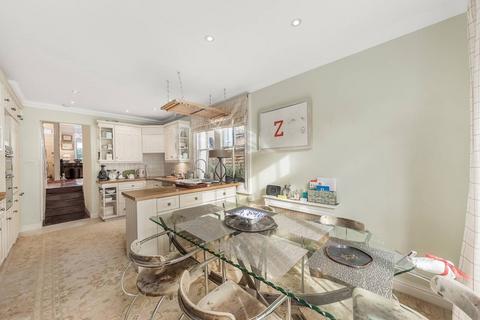 4 bedroom terraced house to rent, Gowan Avenue, Munster Village, London, SW6