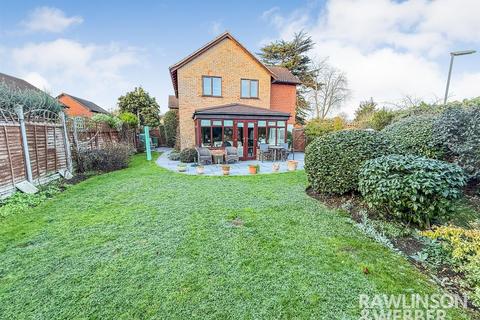 undefined, New Road, West Molesey KT8