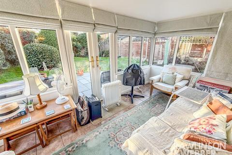 undefined, New Road, West Molesey KT8