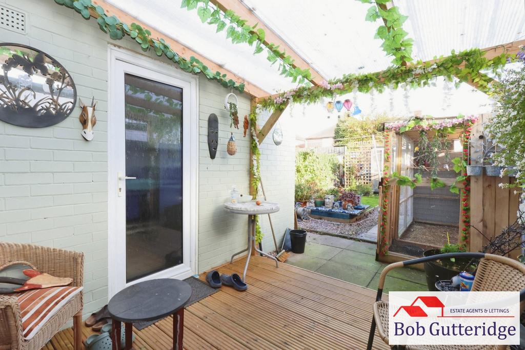 Pbox-garden-369217.JPG