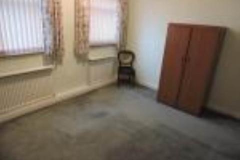 2 bedroom house to rent, The Walk, Birdwell, Barnsley