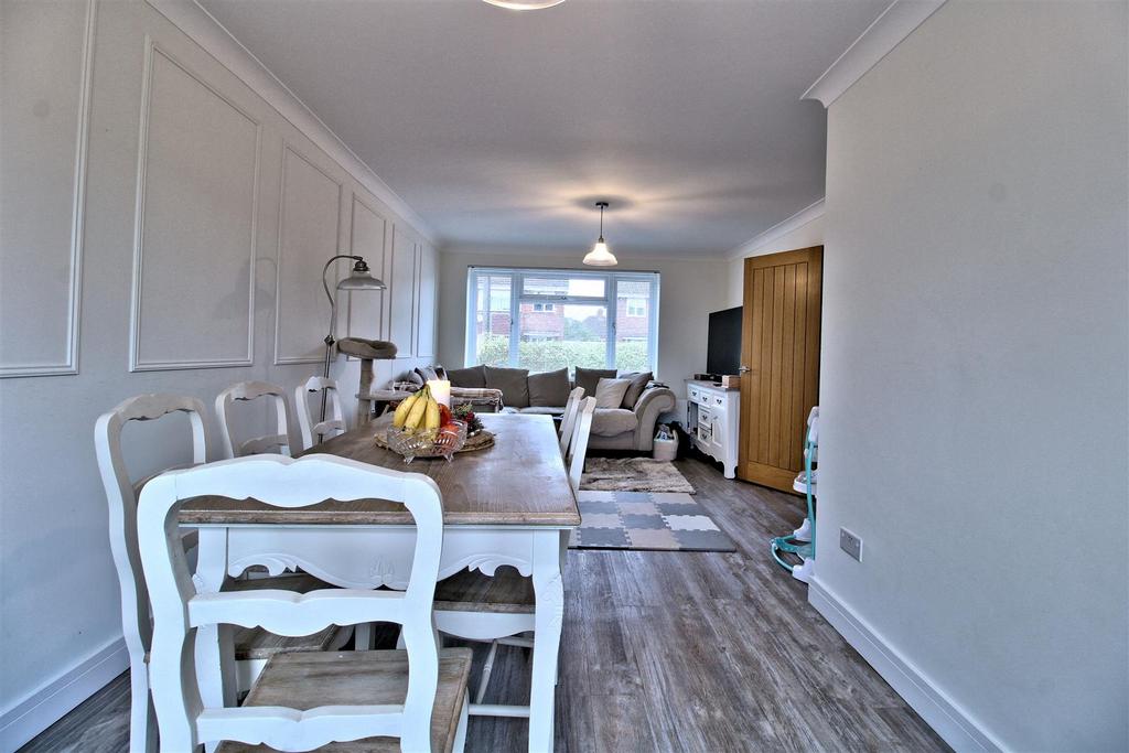 Dining and Lounge