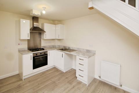 2 bedroom terraced house to rent, Atherton Court, Hyde SK14