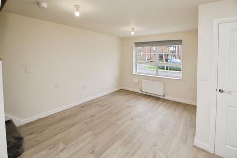 2 bedroom terraced house to rent, Atherton Court, Hyde SK14