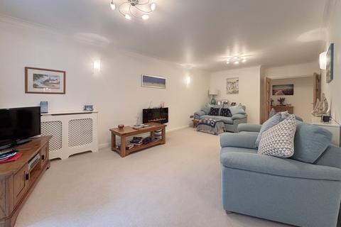 3 bedroom apartment for sale, The Avenue, Poole BH13